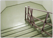階段・踊り場・屋上