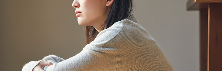 女性が身を守る方法とは？自分を守る犯罪対策と護身術、防犯グッズを解説