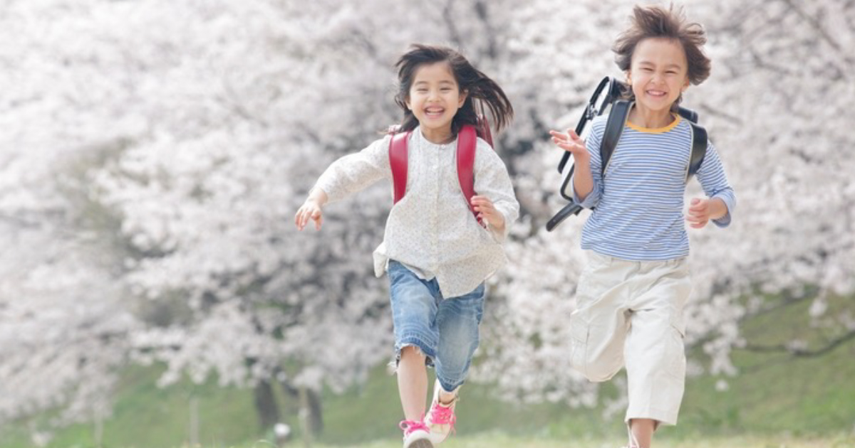 子どもにGPSは必要？持たせるメリットと見守りGPSの選び方