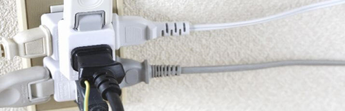たこ足配線は危険？火災予防のためにコンセントや電源タップの使い方を見直そう