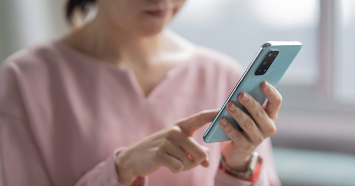 スマートフォンが熱い原因は？スマートフォンの熱対策・正しい対処法を解説